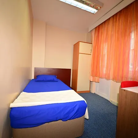 Hostel Yurt Akademi